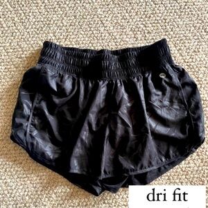 dri fit black athletic shorts